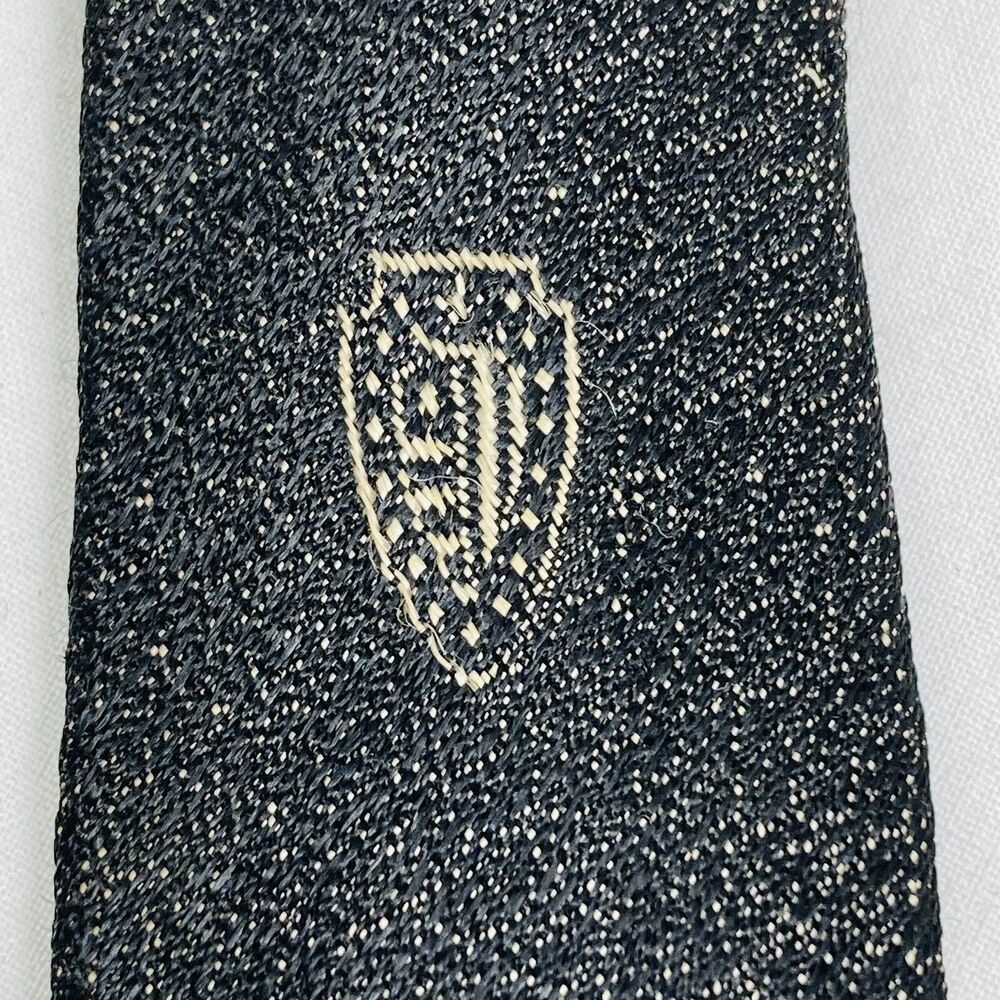 Wembley Skinny Tie Knight Medieval Vintage Flag Shield Axe Black Fleck MCM 1950s - Picture 5 of 13